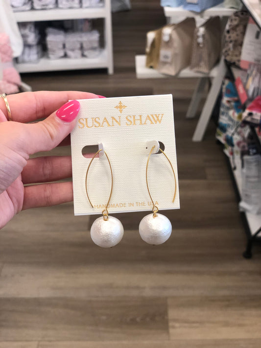 Susan Shaw Handcast Gold Threader Cotton Pearl Earrings