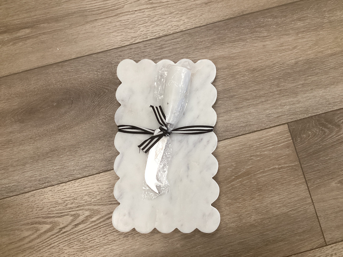 Marble Scalloped Tray and Knife Set