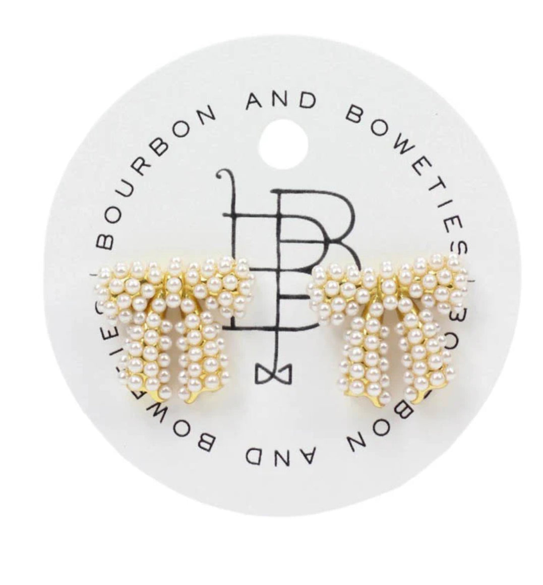 Pearl Bow Stud Earring