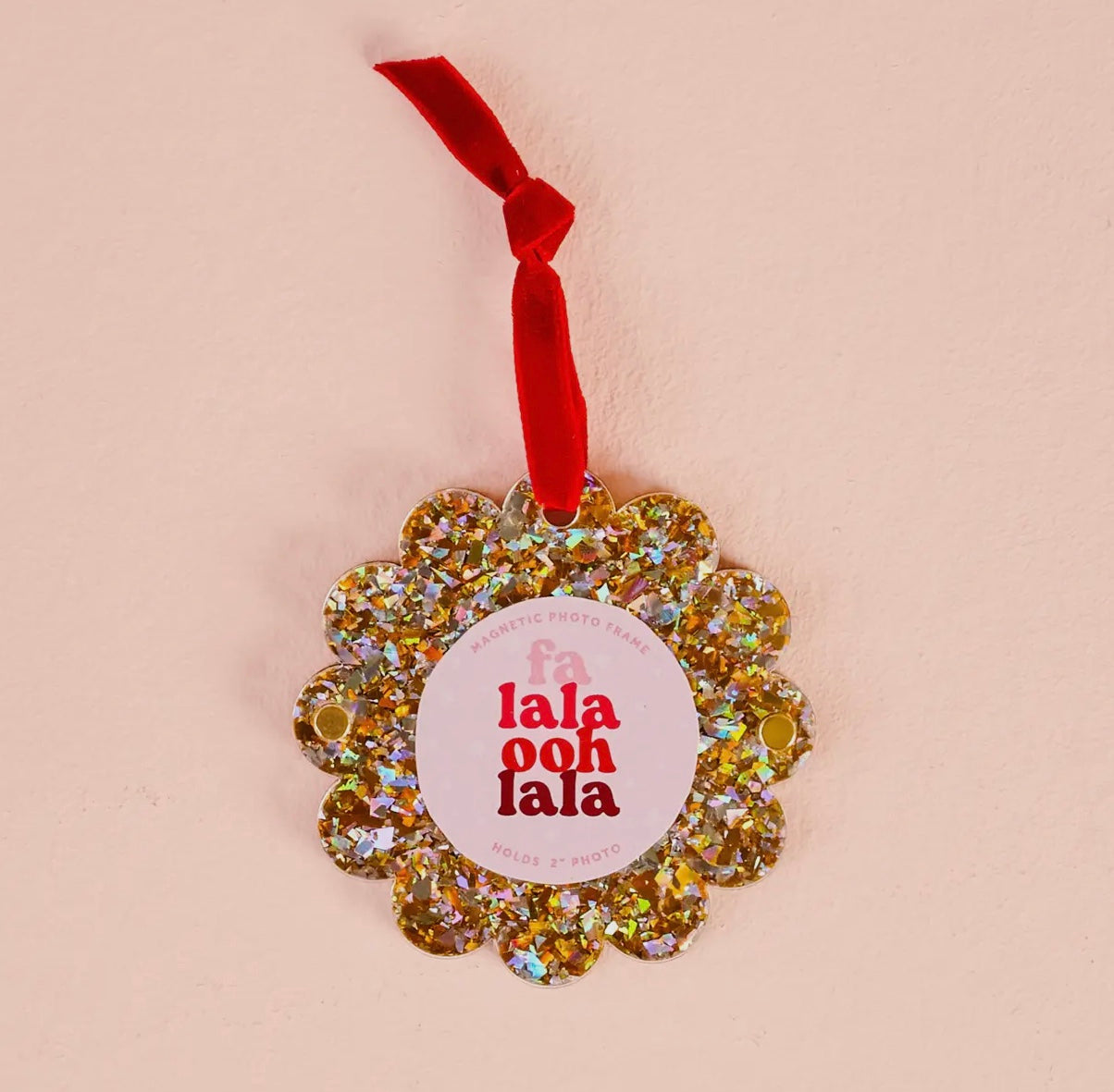 Scalloped Round Picture Frame Ornament