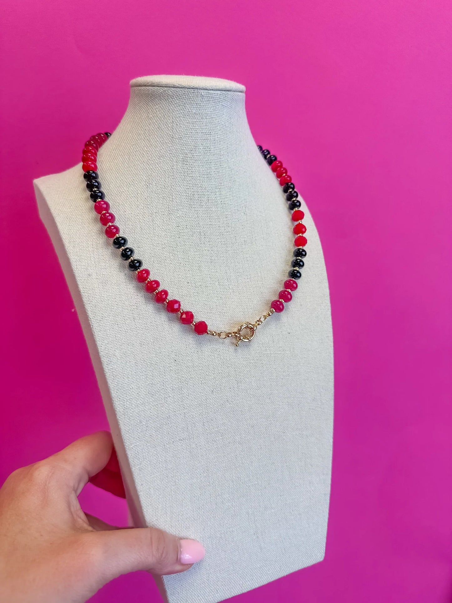 Gameday small beaded necklace