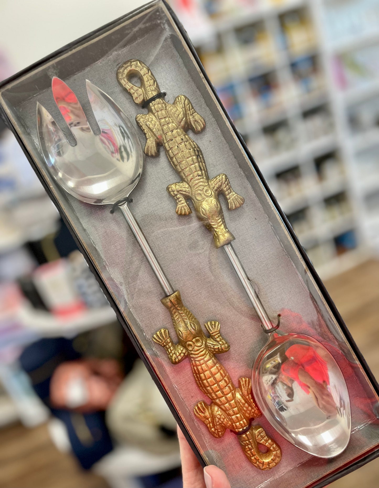 Gold alligator servers
