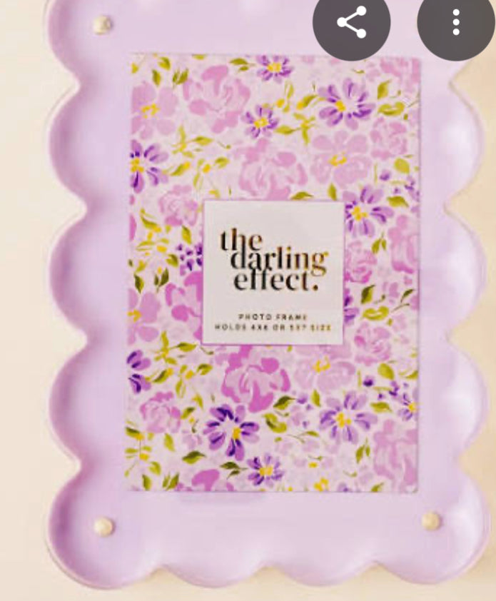Rectangle Scalloped Acrylic Frame