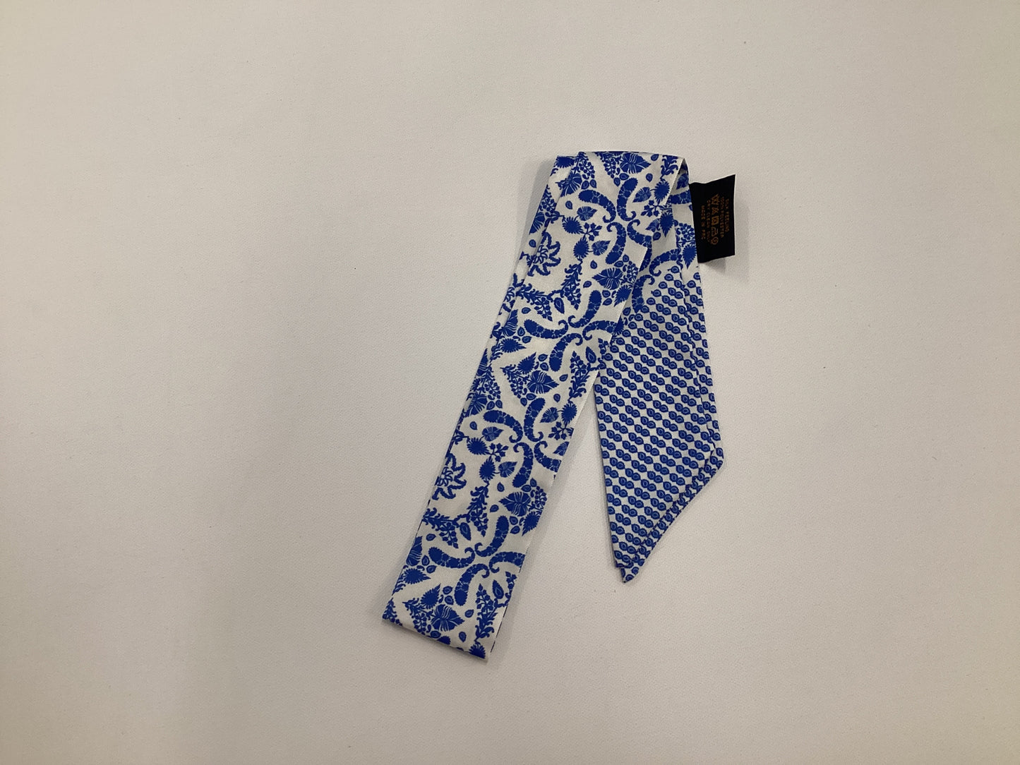 Elaina Foliage Print Skinny Scarf
