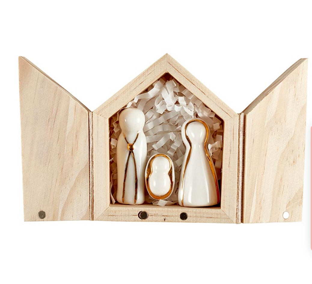 Ceramic Figurines Pine Wood Box - Holy Family
